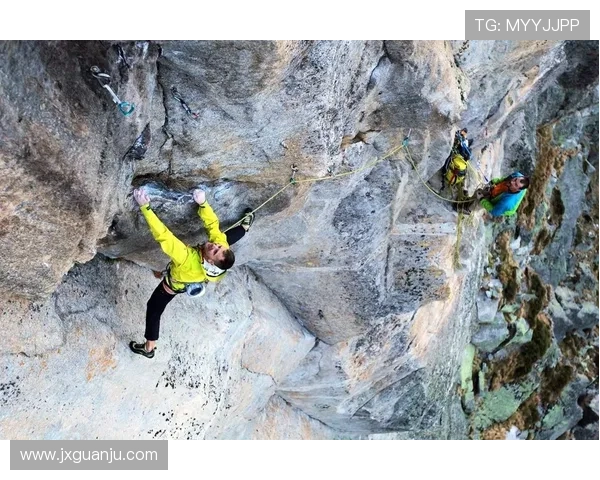 广州攀岩队的团队协作探索与攀岩精神的完美结合
